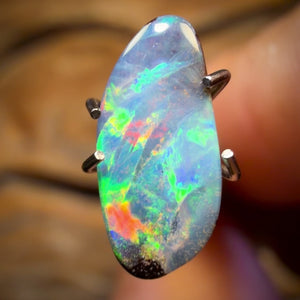 1.3cts - Queensland Boulder Seam Opal. Australian Opal