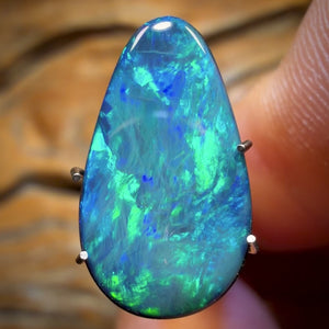 3.1cts - Lightning Ridge Opal Doublet
