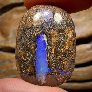 44.4cts - Queensland Boulder Seam Opal from Winton
