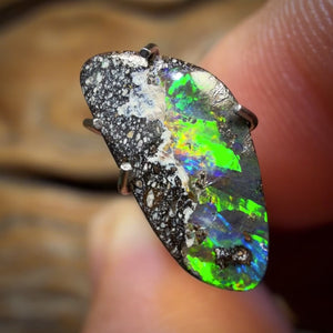2.1cts - Australian Boulder Seam Opal