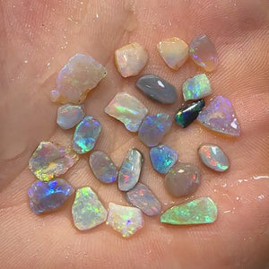 Australian 14.7cts - Lightning Ridge Black Opal Rough/Rubs