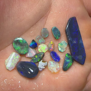 Australian 23.3cts - Top Lightning Ridge Black Opal Rough/Rubs