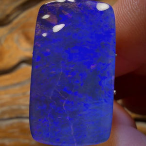 27.4cts - Gem Top Australian Boulder Seam Opal from Winton