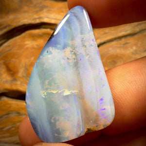 50.5cts - 1/2 price bargain massive Australian Boulder Seam Opal