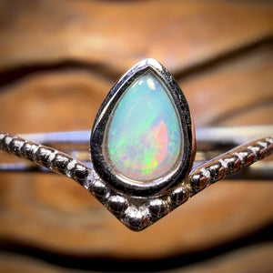 🔨 AUCTION 🔨 Sterling Silver - South Australian Crystal Opal Ring