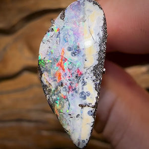 12.3cts - Australian Boulder Seam Opal, Cool Pattern Bright Fire