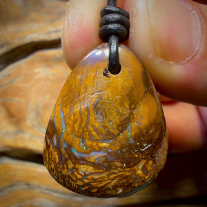 🔨 AUCTION 🔨 No Reserve 27 x 22mm - Drilled Tribal Queensland Boulder Opal Necklace