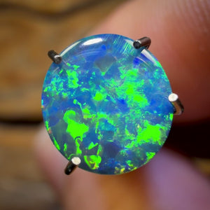 0.95cts - Lightning Ridge Opal Doublet