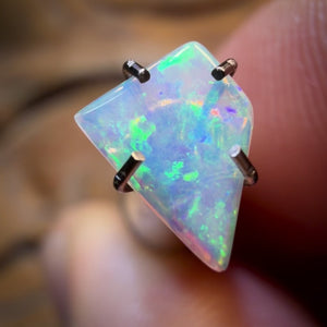 🔨 AUCTION 🔨 No Reserve 0.15cts - South Australian Crystal Opal