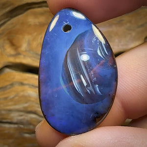 🔨 AUCTION 🔨 “Discus Fish” 34 x 21mm - Drilled Queensland Boulder Opal