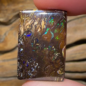 30cts - Australian Boulder Opal TRIBAL