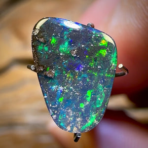 2.8cts - “Black Emerald” Queensland Boulder Black Seam Opal
