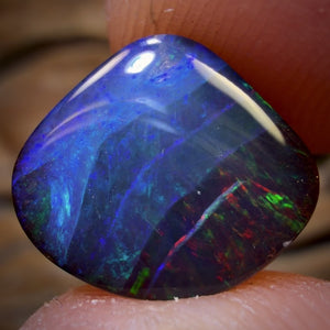 4.7cts - “Midnights Fire” Queensland Boulder Seam Opal