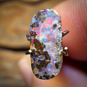 1.9cts - Australian Boulder Seam Opal