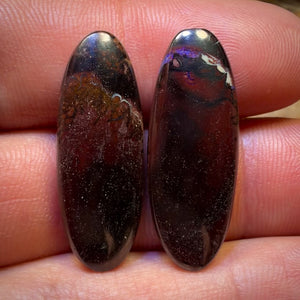 25.3cts - Stammes Boulder-Opal-Paar aus Queensland
