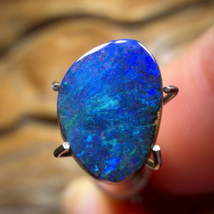 1.5cts - Queensland Boulder Seam Opal. Australian Opal