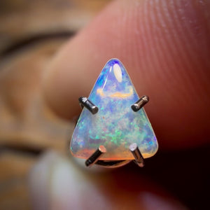 🔨 AUCTION 🔨 No Reserve 0.15cts - South Australian Crystal Opal