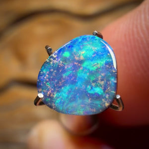 Wild card! 1.3cts - Solid Queensland Boulder Seam Opal. Australian Opal