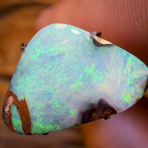 4.6cts - Queensland Boulder Seam Opal from Winton. Australian Opal