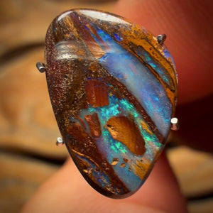 4.1cts - Queensland Boulder Seam Opal. Australian Opal