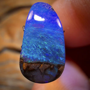 4.4cts - Queensland Boulder Seam Opal. Australian Opal