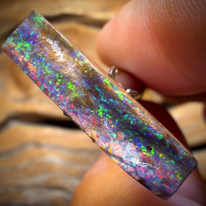 8.7cts - Queensland Boulder Seam Opal. Australian Opal