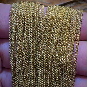 Display Chain w/ Yellow Gold Plating