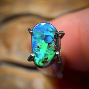 🔨 AUCTION 🔨 0.55cts - Australian Boulder Seam Opal from Queensland
