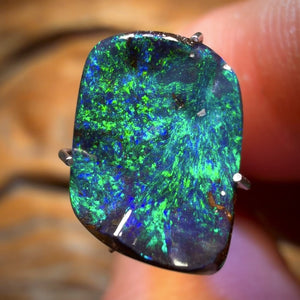 3.1cts - “The Wave” Natural Split Australian Boulder Seam Opal