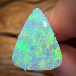 2.6cts  - Rare South Australian Dark/ Semi Black Opal from Mintabie