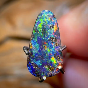 0.95cts - Top Queensland Boulder Seam Opal
