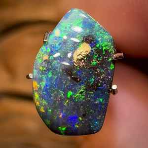 2.55cts - nice Queensland Boulder Seam Opal