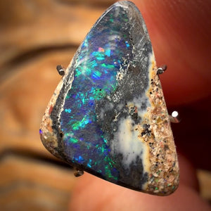 2.9cts - Solid Australian Boulder Pipe Opal