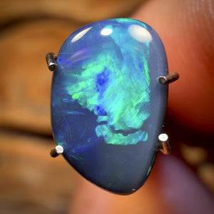 1.55cts - Australian Boulder Opal Doublet