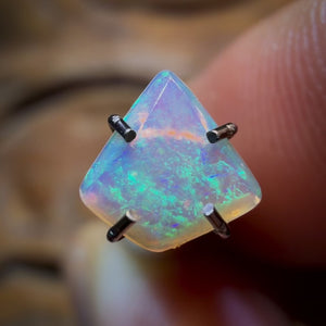 📣 OPALFEST 🔨 AUCTION 🔨 No Reserve 0.15cts - South Australian Crystal Opal