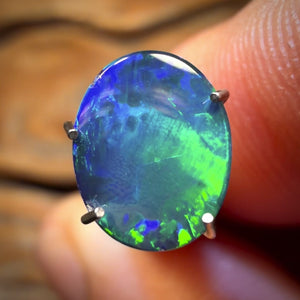 1.1cts - Australian Boulder Opal Doublet