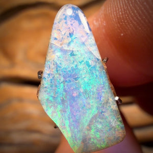 🔨 AUCTION 🔨 5.1cts - Queensland Boulder Seam Opal. RECUTTER’S DELIGHT