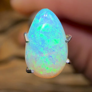 0.8cts - Lightning Ridge Crystal Opal