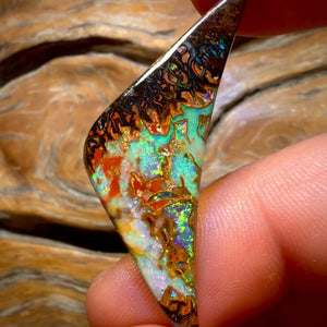 19.8cts - Top Tribal Queensland Boulder Opal from Yowah. Double Sided