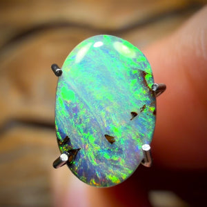 Bargain Card! 1.1cts - Queensland Boulder Seam Opal Gem
