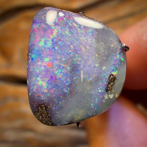 Bargain Card! 7.7cts - Queensland Boulder Seam Opal. Australian Opal
