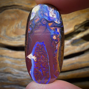 22.5cts - Tribal Australian Boulder Opal. Double Sided