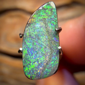 1.7cts - Queensland Boulder Seam Opal. Australian Opal