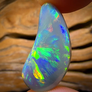18.1cts - Super Stone Rare South Australian Dark Opal. Multicolour Magic with Amazing Pattern.