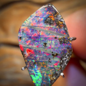 🔨 AUCTION 🔨 3.8cts - Queensland Boulder Seam Opal