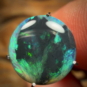 2.1cts - Lightning Ridge Black Opal
