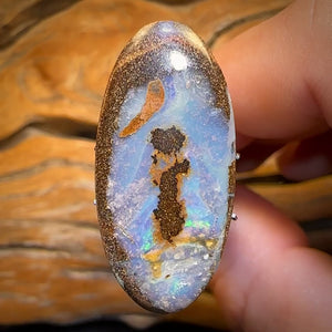 Auction Fall-Through = Your Gain! 🔥 Now More Than 50% Off RRP 🚨 22.1cts - “My Eyes on You” Queensland Boulder Seam Opal. Rockpool Pattern!