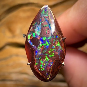 4.75cts - Yowah Nut Kernel Opal. Australian Boulder Opal