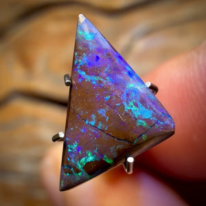 2.4cts - Deep Purple Queensland Boulder Opal from Yowah. Australian Opal