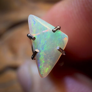 📣 OPALFEST 🔨 AUCTION 🔨 No Reserve 0.2cts - South Australian Crystal Opal
